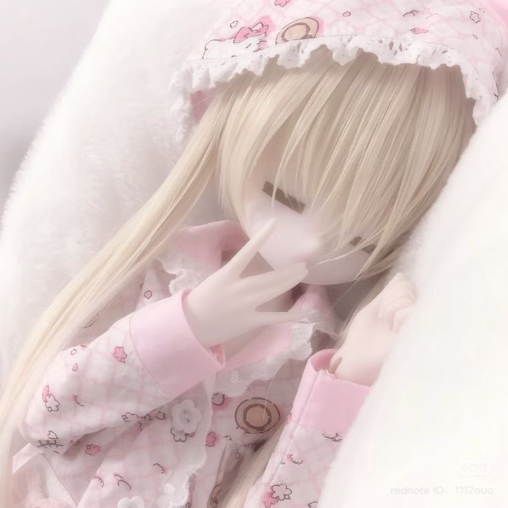 rana_nananato's tweet photo. (՞  ܸ. .ܸ՞)︎♡      uuuu ..  i wish i lost a pound every time i cut myself … ~♡ https://t.co/sDhzkWKbfh