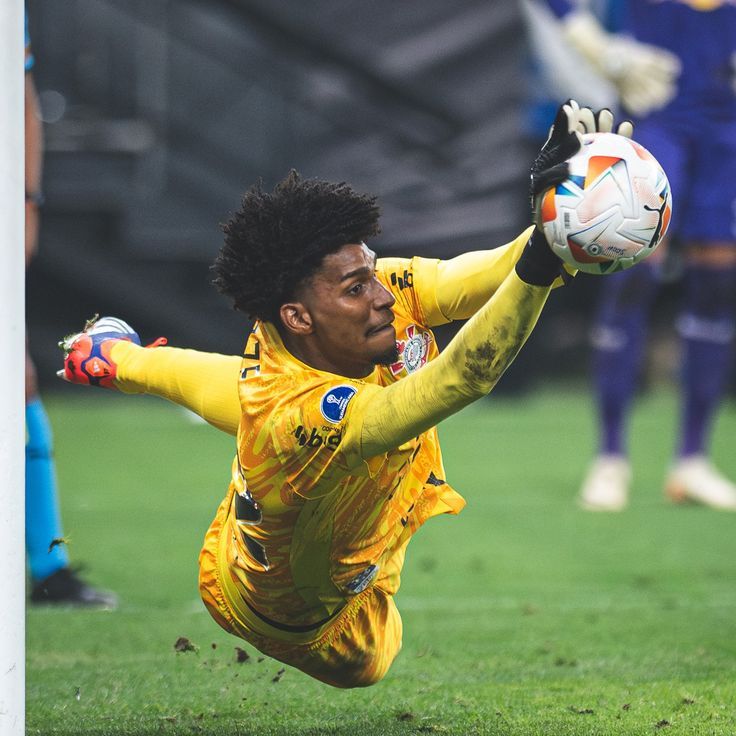 Noite de Copa tweet media