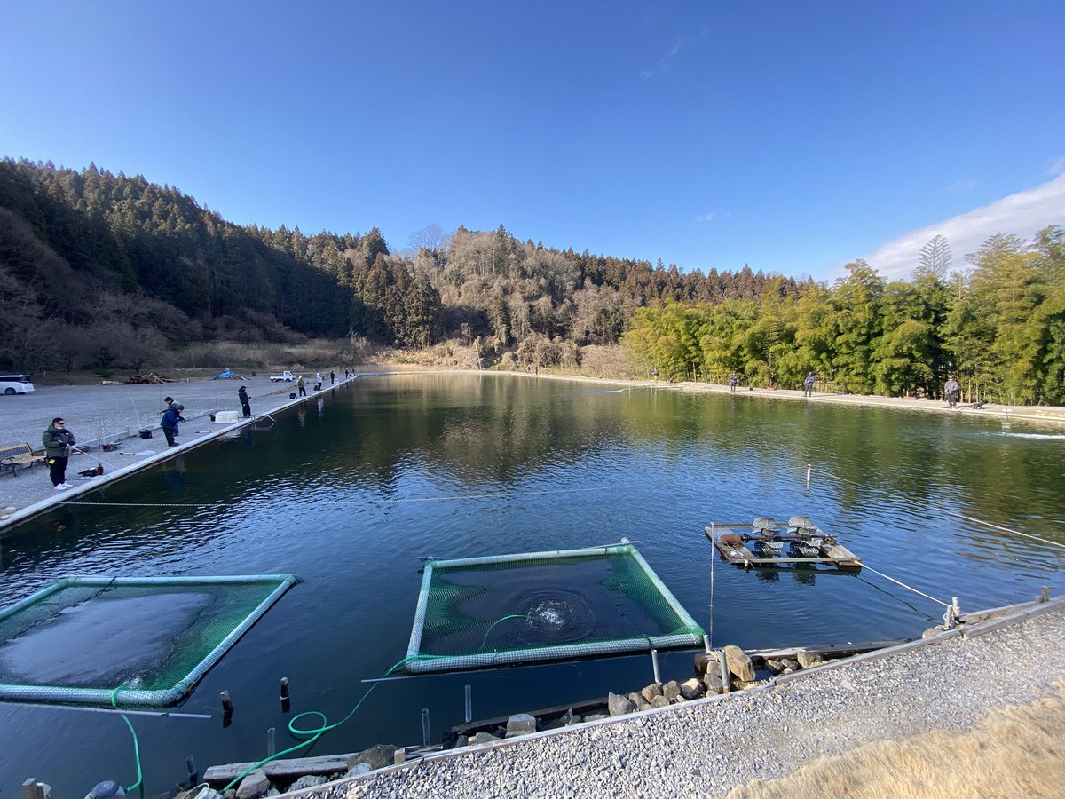 WelcomeOhpa's tweet photo. 朝からご来場ありがとうございます☀️
水温3℃
良い天気です👍
 #ウェルカムオーパ https://t.co/8qjpLPpO5D