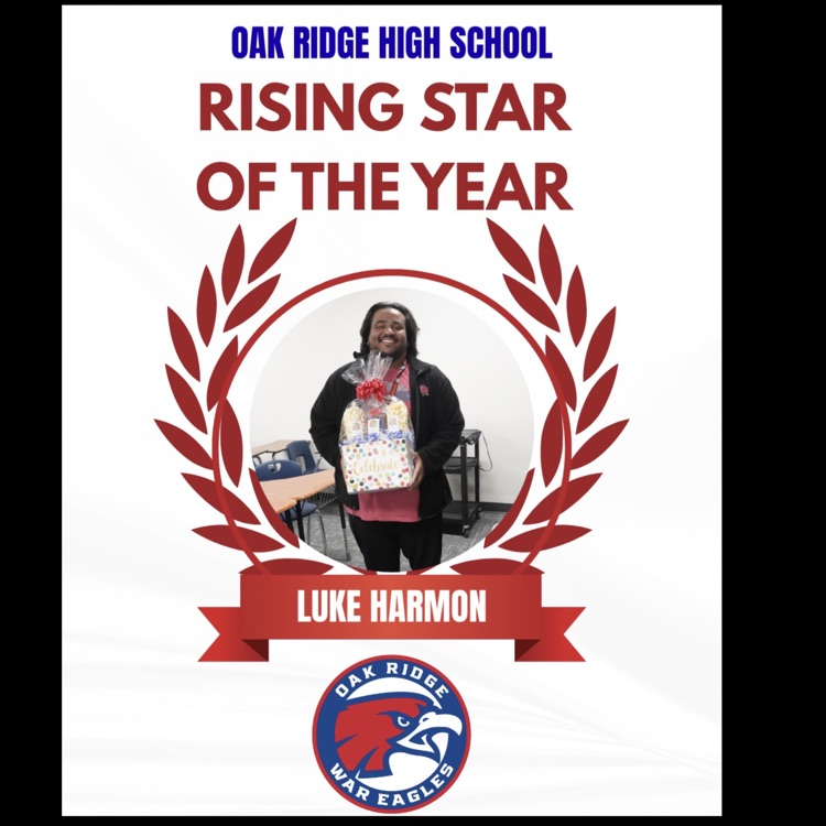 ORWarEagles's tweet photo. The Ridge wants to celebrate our:
Humanitarian of the Year: Ms. Heather Laroche

Rising Star of the Year: Mr. Luke Harmon

Teacher of the Year: Ms. Katherine Bryant

Congrats to these amazing individuals! https://t.co/J37Ss8Zw22