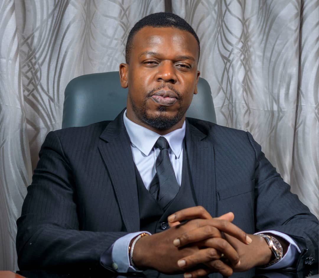 🎉 Joyeux anniversaire à Nomeledje Diby, fondateur de DIBY PRODUCTION.

Merci pour votre engagement, votre leadership et votre passion pour l’excellence.
Que cette nouvelle année vous apporte encore plus de succès, de projets ambitieux et de victoires.

Longue vie et plein succès