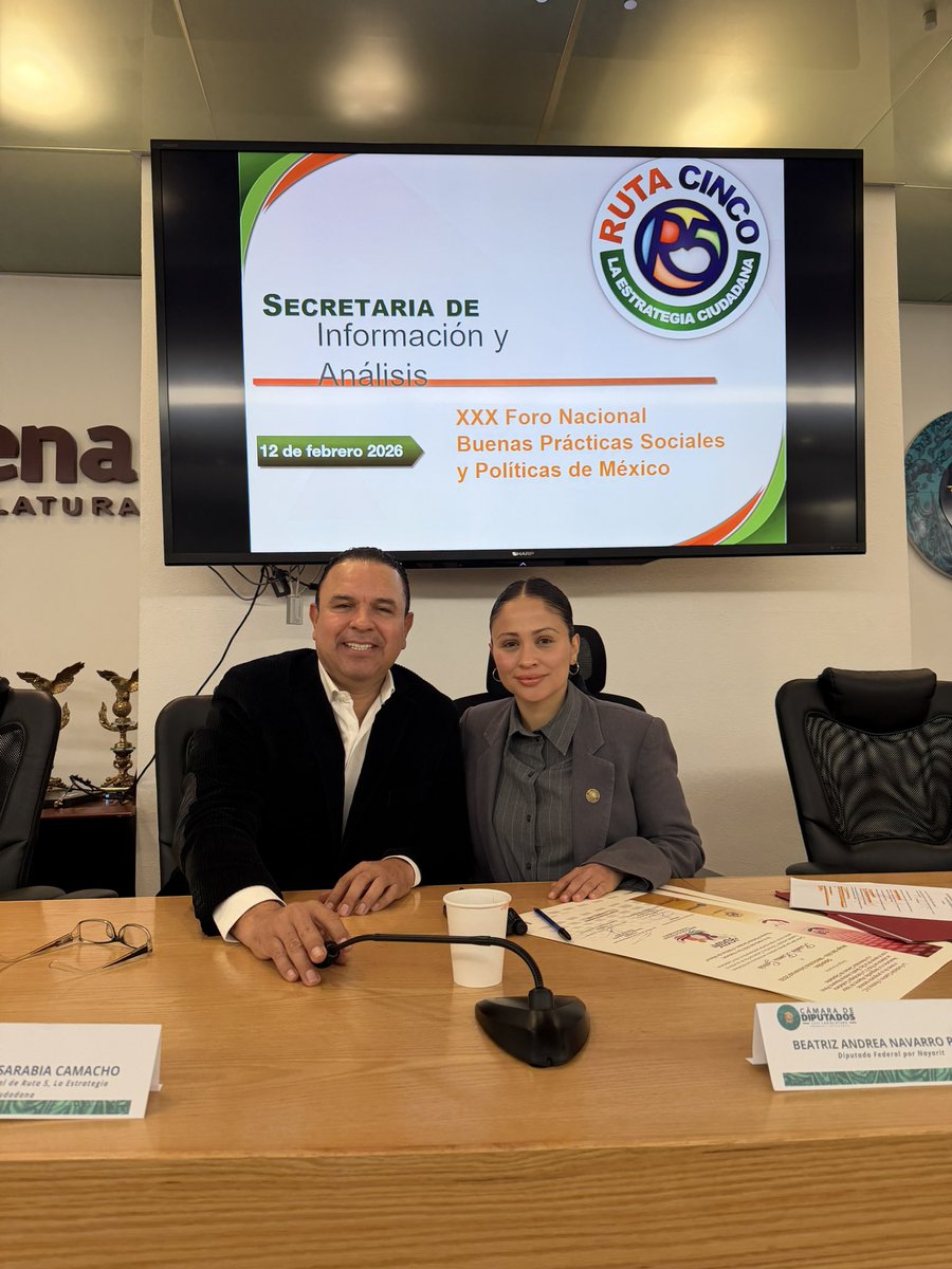 CarlosSarabiaC's tweet photo. El día de hoy, participé en la @Mx_Diputados en el Foro Nacional, buenas prácticas sociales y políticas de México, dónde compartí el presidium con mi amiga la Diputada Federal @AndreaNavPer una mujer muy comprometida con su pueblo, seguro estoy que con ella vienen buenas cosas para Tepic, Nayarit.
Gracias por todo amiga @ruta5oficial