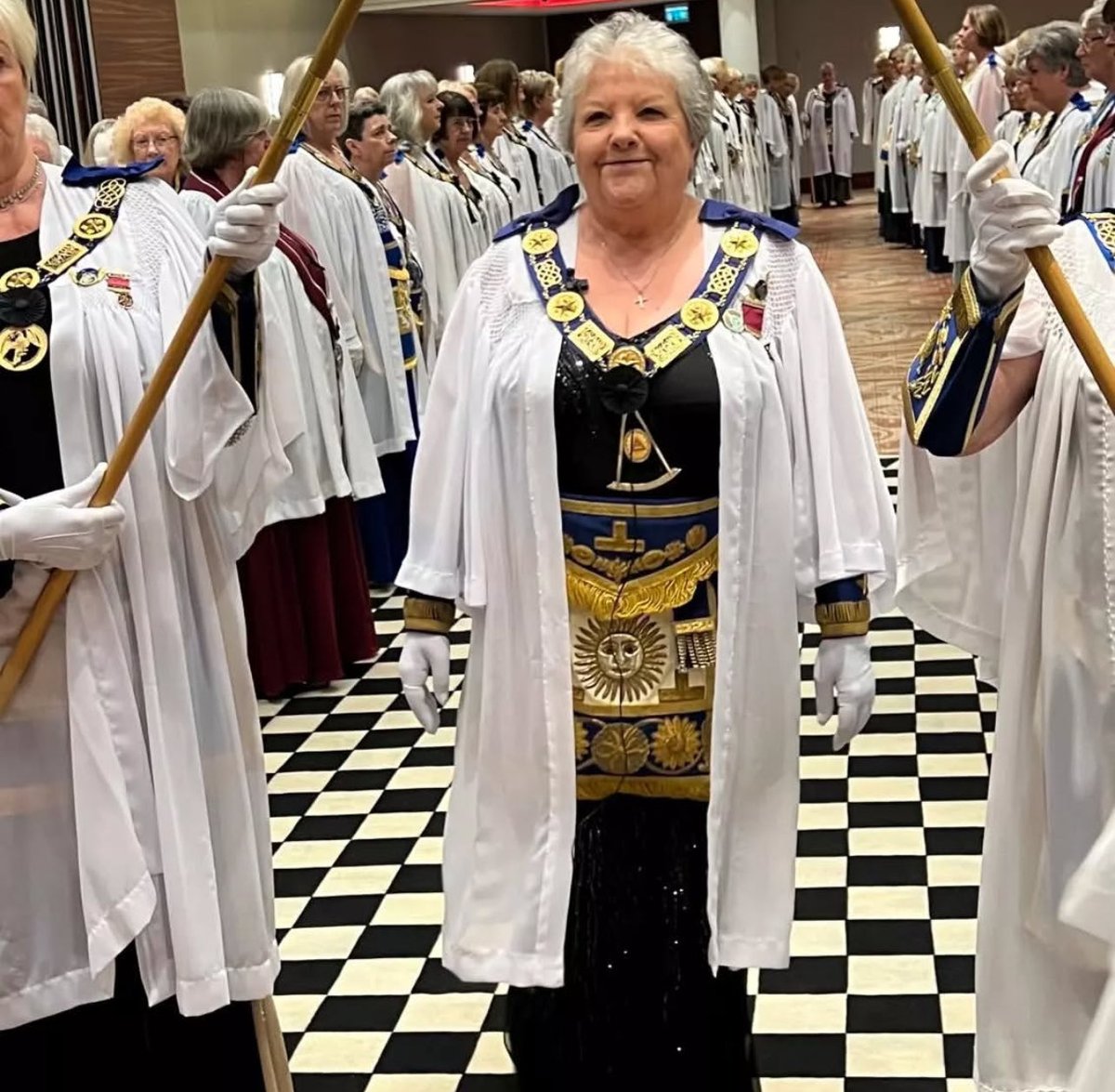 Grandmaster_dvd's tweet photo. It was smiles all round this weekend as over 300 members of the Order of Women met in Cardiff for the Enthronement meeting of their Grand Master, Most Worshipful Bro Zuzanka Penn.
#illuminati #illuminaticonfirmed #IlluminatiRing #SecretSociety #OccultJewelry #AllSeeingEye
#usa https://t.co/c3mPXjuLlM