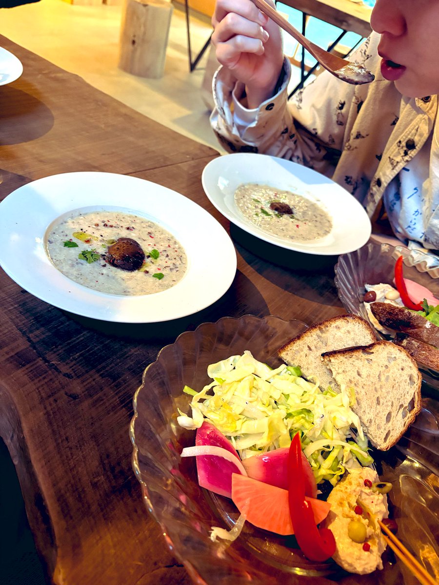 神田朱未 tweet media