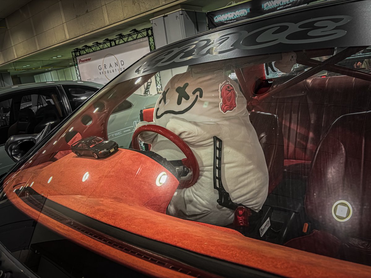 #愛車の内装嫌いな奴いない

なんかいる……

あ、大阪オートメッセ6B号館です！
遊びに来てね〜👻