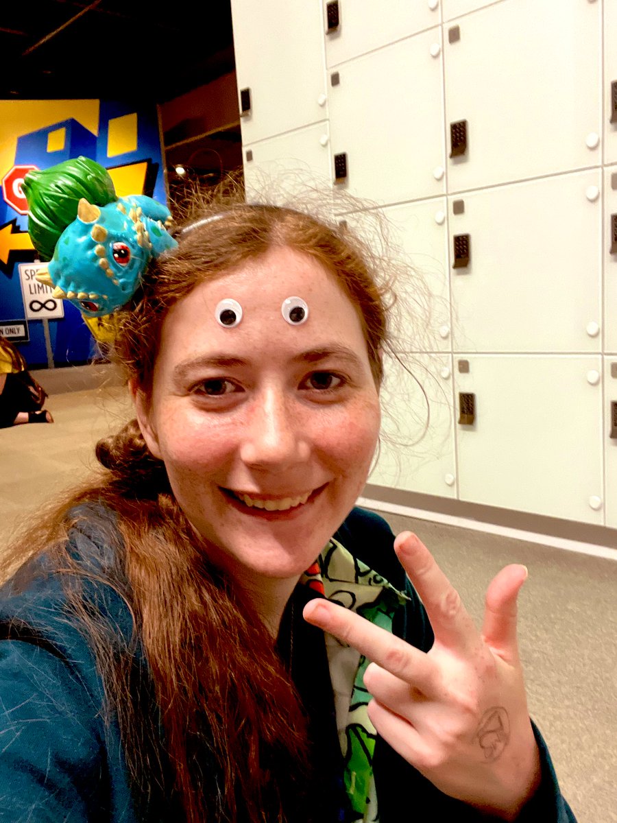 I’m the mom friend of course I’m gonna dance a silly, tell corny jokes, and give the best worst advice ever. Also often times I will glue googly eyes to my forehead when you look sad, this is your warning.

Omg…. Wait a minute, I might be the dad friend. I tell dad jokes 👀