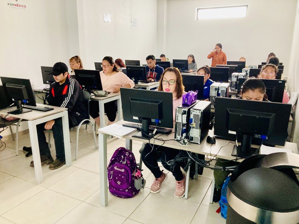 ¡Inscríbete a <a href="/PorMexicoF/">FUNDACIÓN POR MÉXICO</a>!

En nuestra #AulaLaCosteñaPorMéxico puedes certificar tu #BachilleratoTécnico en Administración del <a href="/CONALEP_Mex/">CONALEP</a> con validez oficial y #BECA del 100%.

¡Llámanos al ☎️55 2345 4852 ext. 602 y empieza hoy tu camino al éxito!

#Preparatoria 

<a href="/LaCostenaMx/">La Costeña</a>