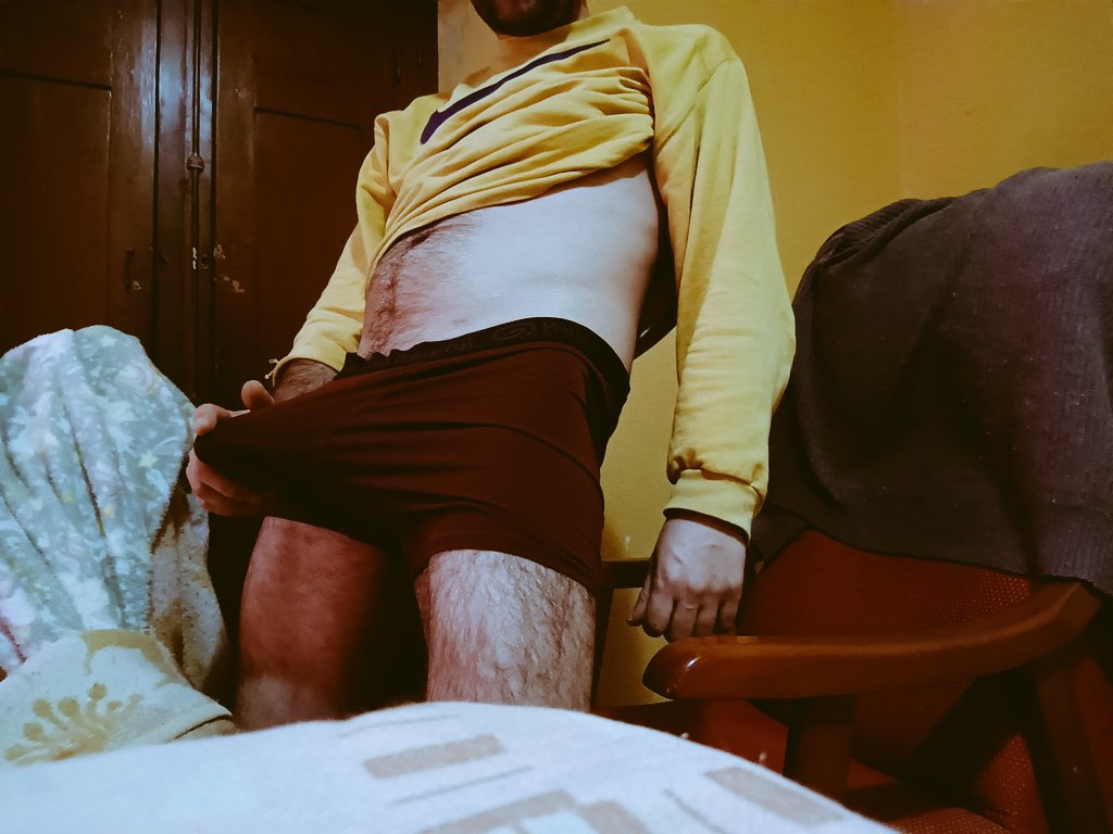 Rubeeenx95's tweet photo. Que te follen con las mismas ganas que el Atleti al Barcelona 😏😏🤪🤪 #ViernesDeSeducción https://t.co/EfTqMlSneP