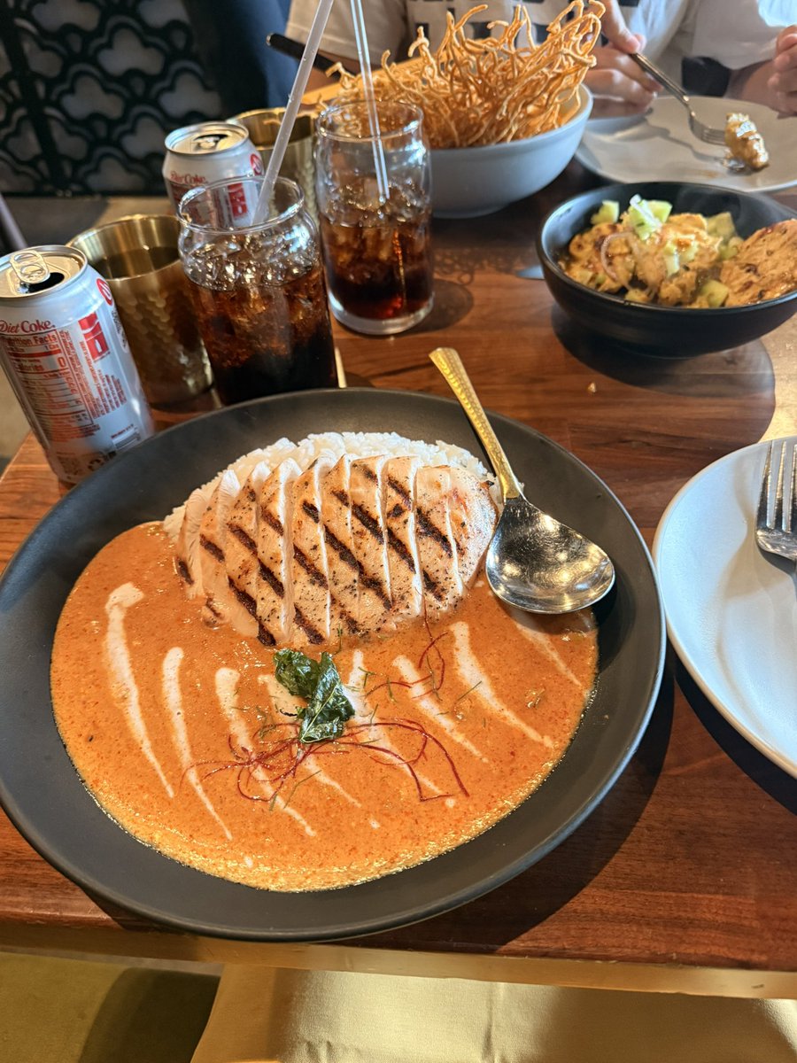 DerrkDemo tweet media