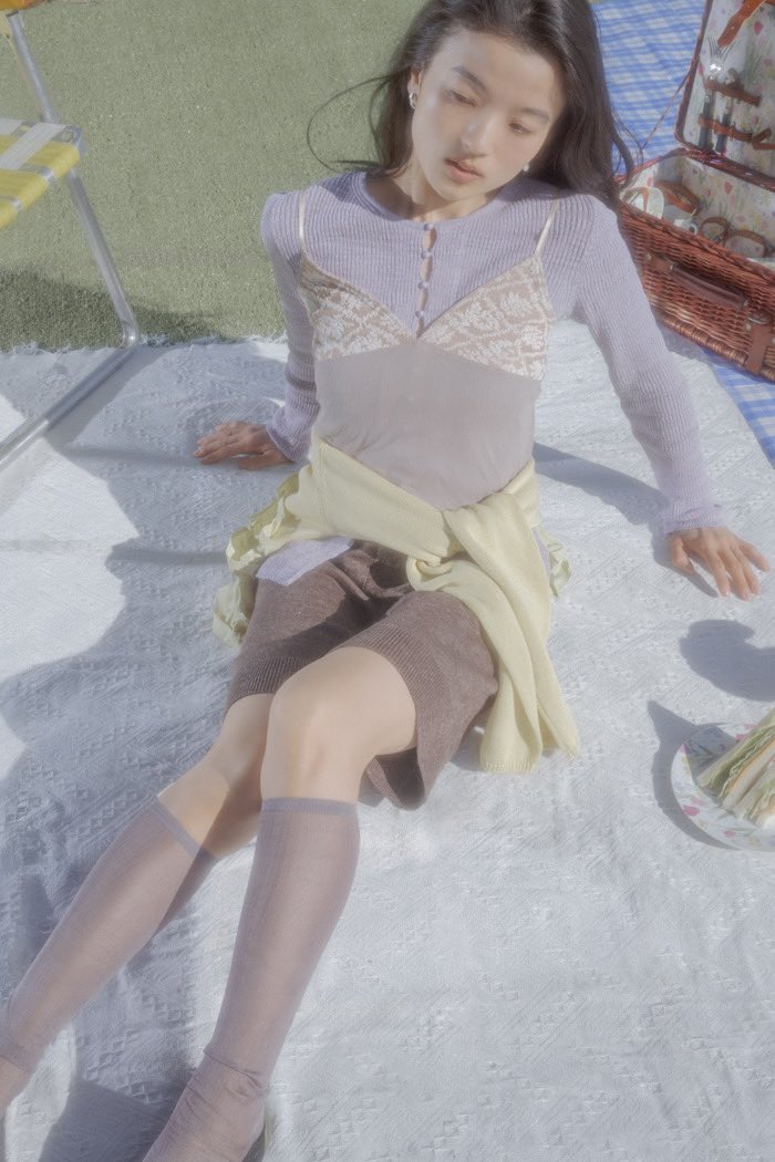 GINZA_magazine's tweet image. 【YouTube】韓国のクリエイター・Bomiが〈ユナイテッドアローズ〉とともに構想した架空のセレクトショップ「サンドイッチ」をオープン！WEBストア完成までの舞台裏を追うドキュメンタリーを前編・後編で公開中。#unitedarrows #UACURATED #pr

youtu.be/RGEd6npuITA