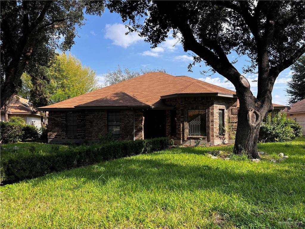 KaramKarla's tweet photo. New Listing Price: $2,600
3808 N Cynthia ST, Mcallen, TX 78501 is a fantastic property with 3 bedrooms waiting for you and your Family!See more here: https://t.co/TuzZf4zmwX https://t.co/GxEC9U7s04