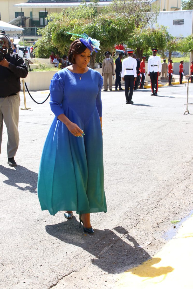 Speaker of the House of Representatives Juliet Holness makes her way inside Gordon house ahead of this morning’s opening of parliament.

#OpeningOfParliament
