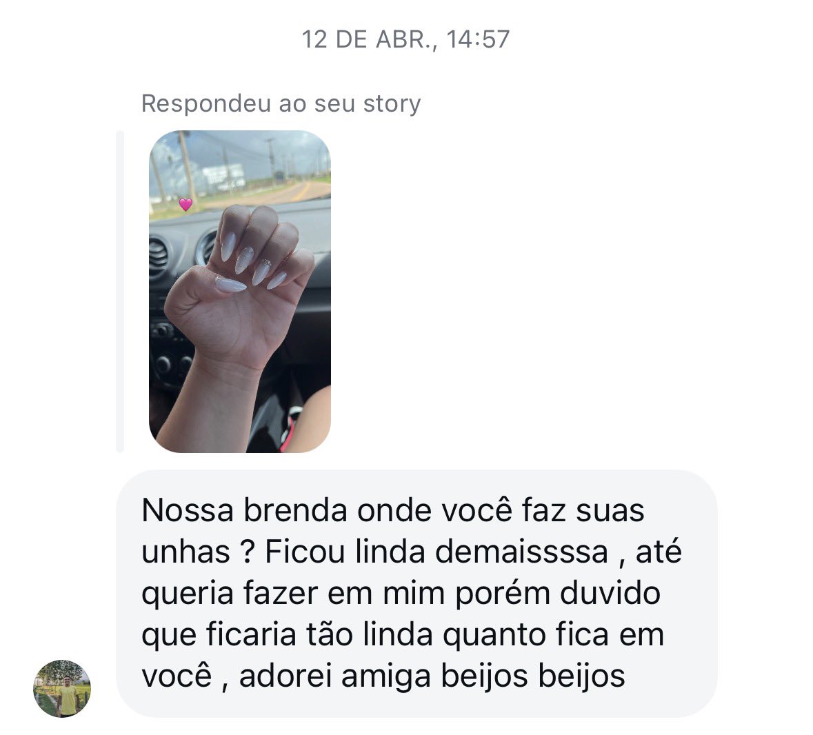 rhysvillain's tweet photo. o meu noivo respondendo meus storys sempre q eu faço unha https://t.co/1ub0mdhNOL