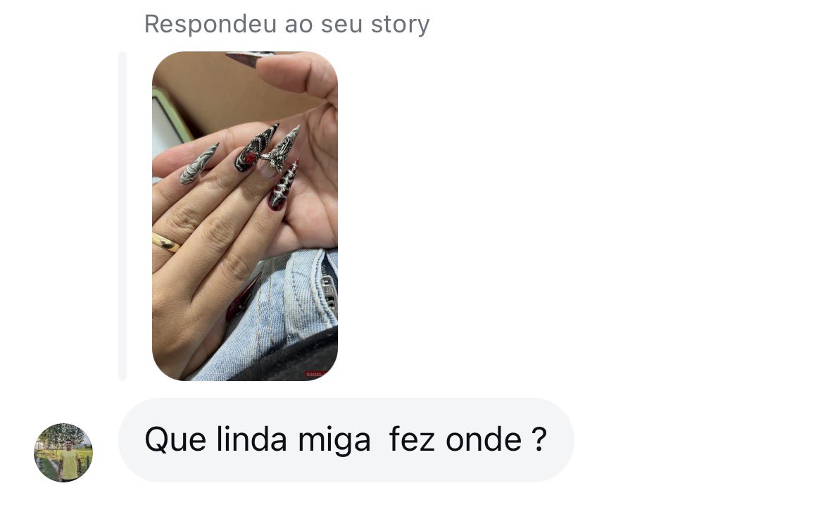 rhysvillain's tweet photo. o meu noivo respondendo meus storys sempre q eu faço unha https://t.co/1ub0mdhNOL