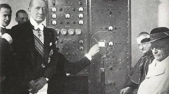 Tanti auguri radio vaticana
#radiovaticana #compleanno