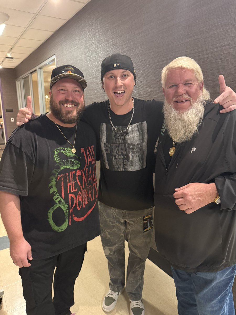 Derek DiScanio tweet media