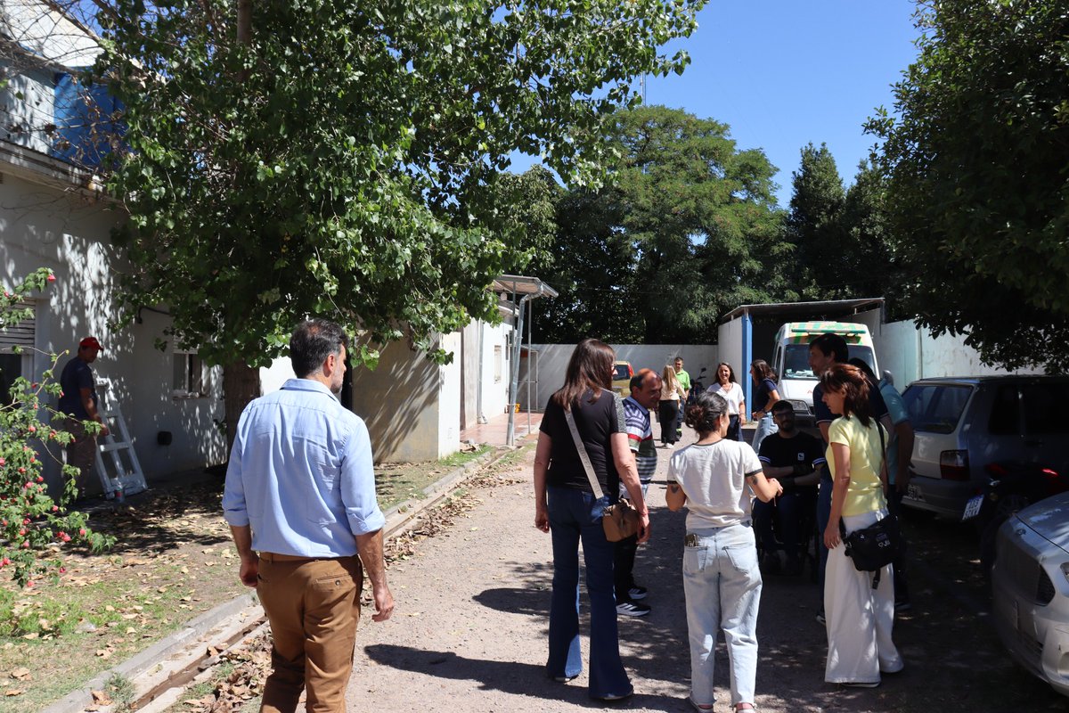 HCD_OLAVARRIA's tweet photo. Concejales de distintos bloques visitaron hospitales y CAPS serranos en articulación con el Sistema de Salud Municipal https://t.co/AN4WjRclDN https://t.co/4VKmldtMB6