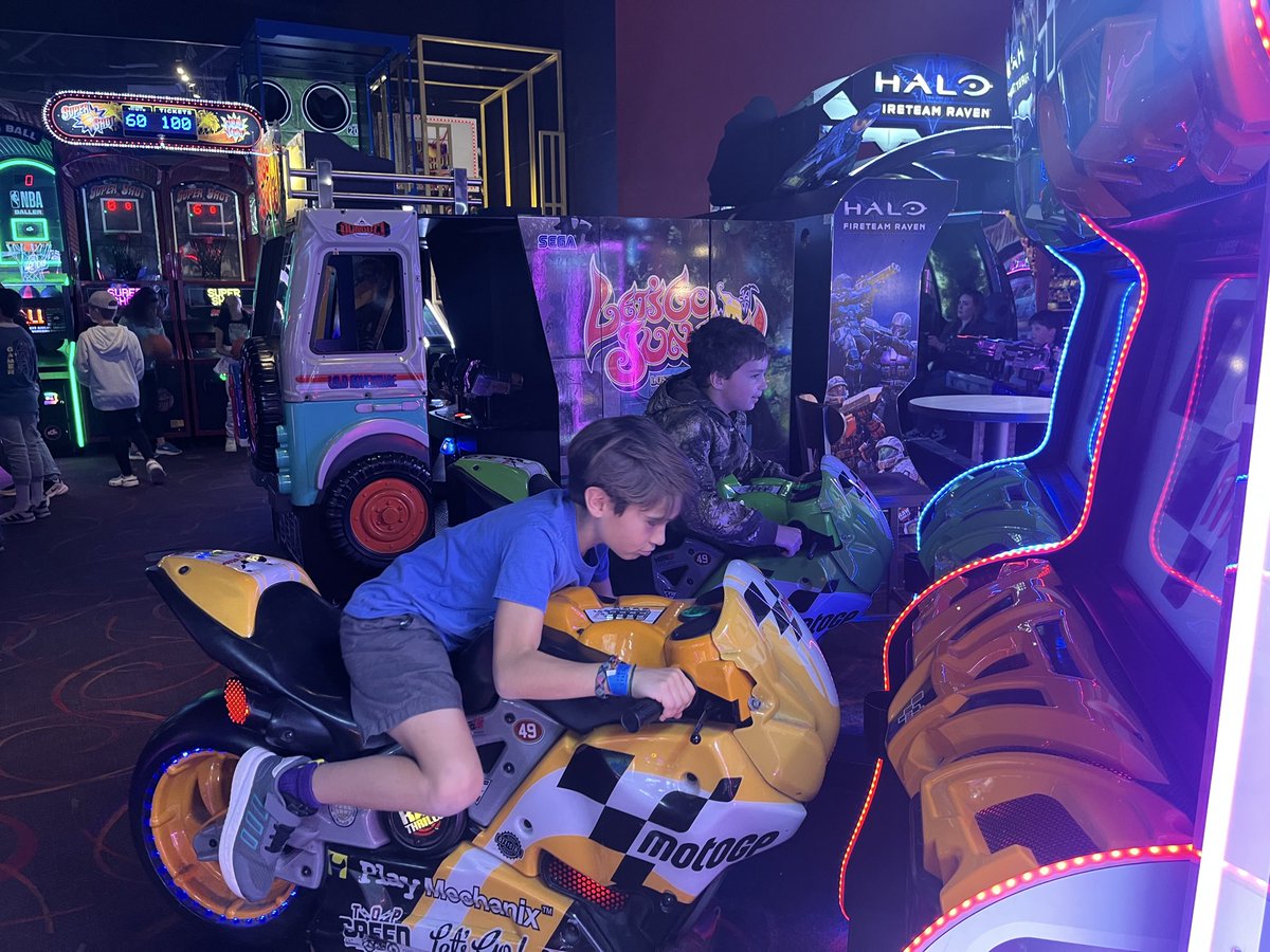 Samantha Dure tweet media