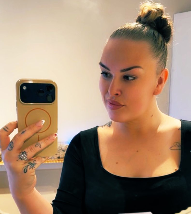 BOSS ONLINE &amp; IN REAL LIFE 😈