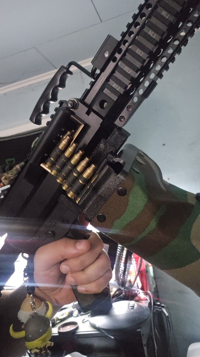 thytoastergames's tweet photo. Haven't been able to head to the range yet. Damn day jobs.

I'm calling it Robert. It gets rid of rocks that are pissing me off. It is adequately moisturized. https://t.co/XJaJBy1hvs