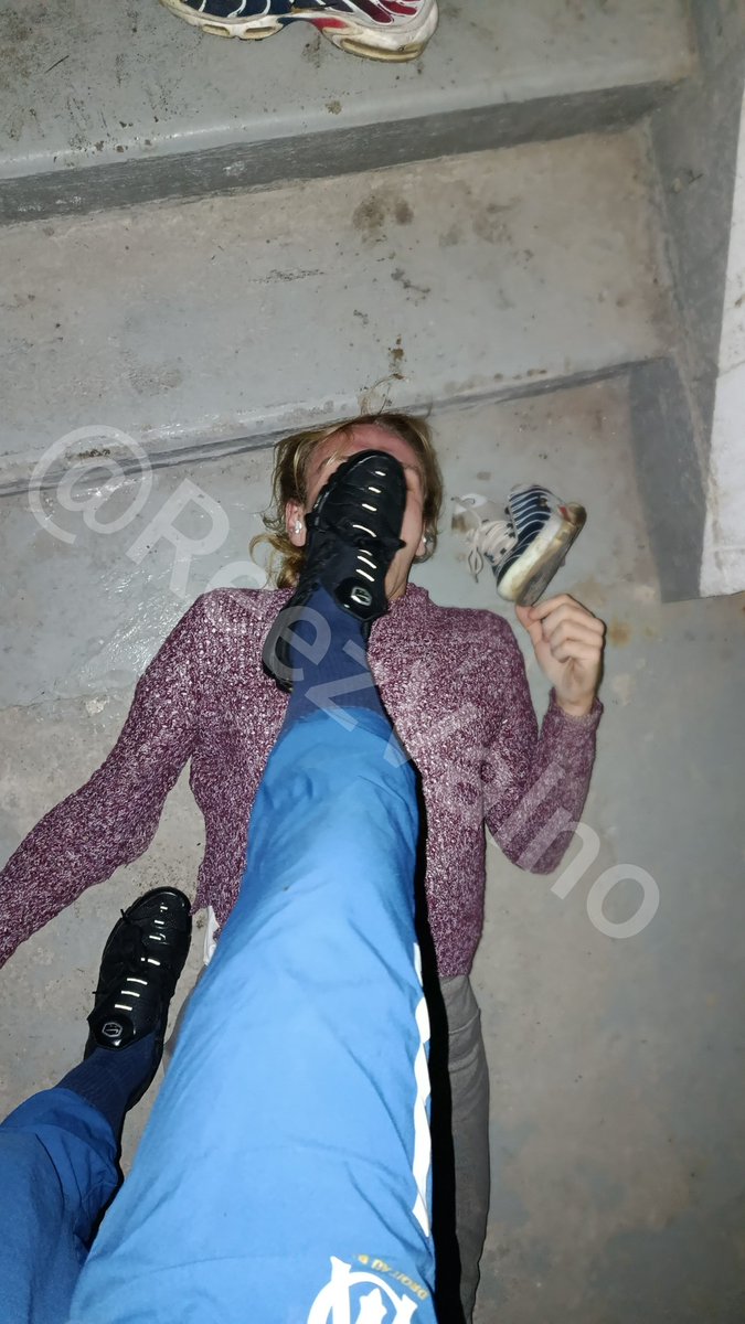 😈 Viens sniff sous TN 👟 🐶🇩🇪 !!!
RT 🔁 Dm 💦

😈Come sniff under TN 👟 🐶🇩🇪 !!!
RT 🔁 Dm 💦