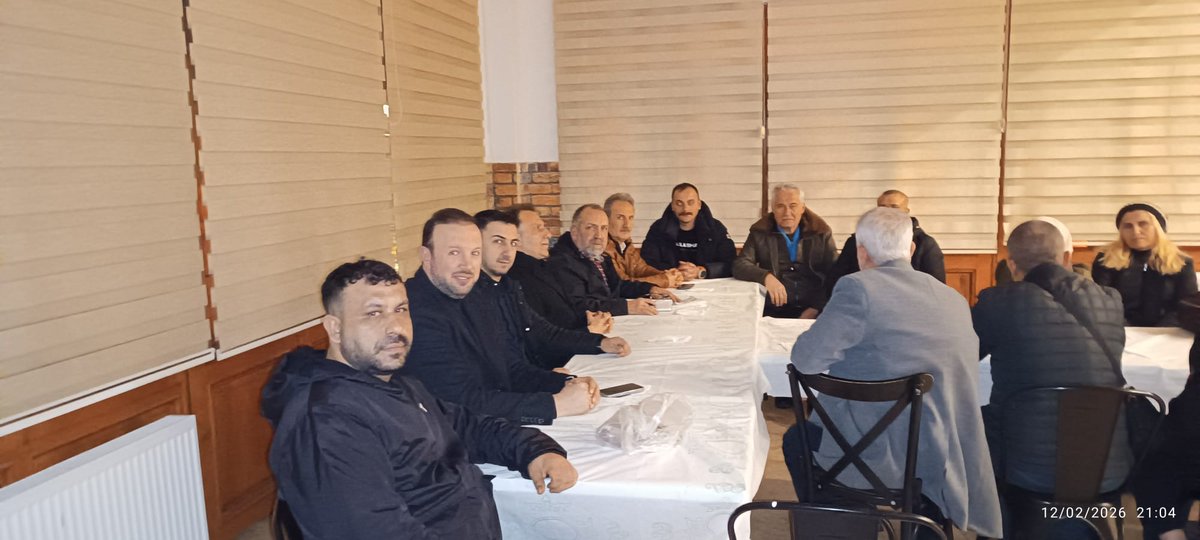 ak_seyitnizam34's tweet photo. 📍Bizim Hikayemiz Seyitnizam Mahallesi

Davasına Gönülden bağli seyitnizam teskilatiyla seyitnizam camiinde biraraya geldik 
Yeni hedefler https://t.co/F6fUmp76JW
