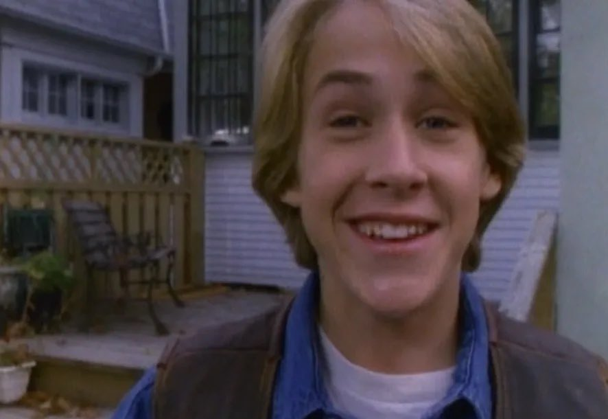 TheCinesthetic's tweet image. ryan gosling in goosebumps (1996)