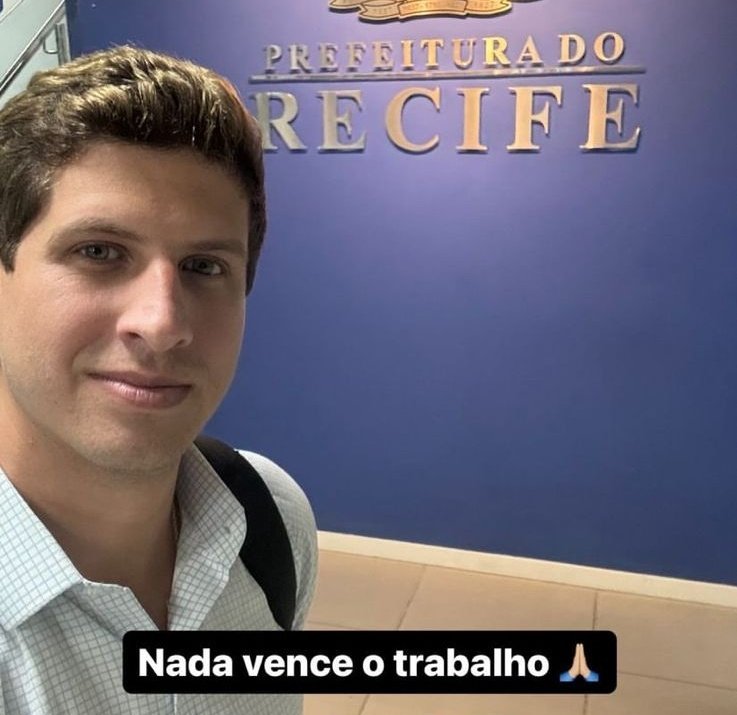 ArondirAnsioso's tweet photo. Quem fez fez, agora só quinta que vem https://t.co/zDukpqOhq0