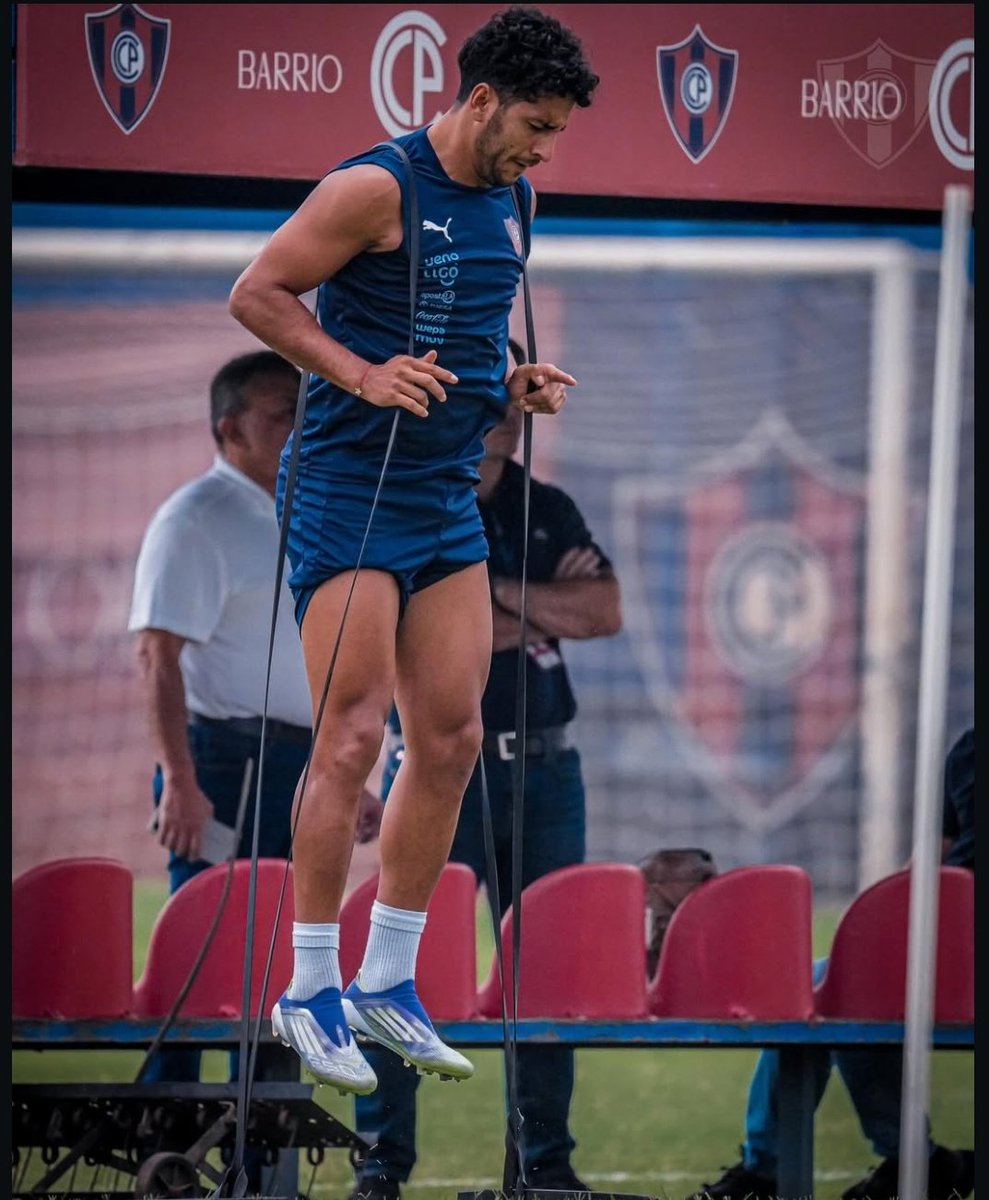 Después de ver esta imágen solo confirmo una cosa: le queda una bala en el cartucho.