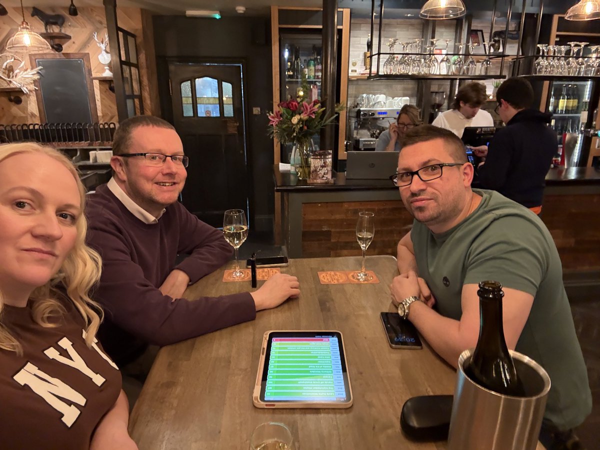 nctonkin's tweet photo. @HotSpotQuiz @TheUrmston @SpeedQuizzing @DaveDDecks @2020Exposure @JWLeesBrewery Points for the #THOTS please Dave 🙏🏻 Happy 30th Birthday @MCRCraftPlease #NYC 😘 https://t.co/jMyKhVmUYT