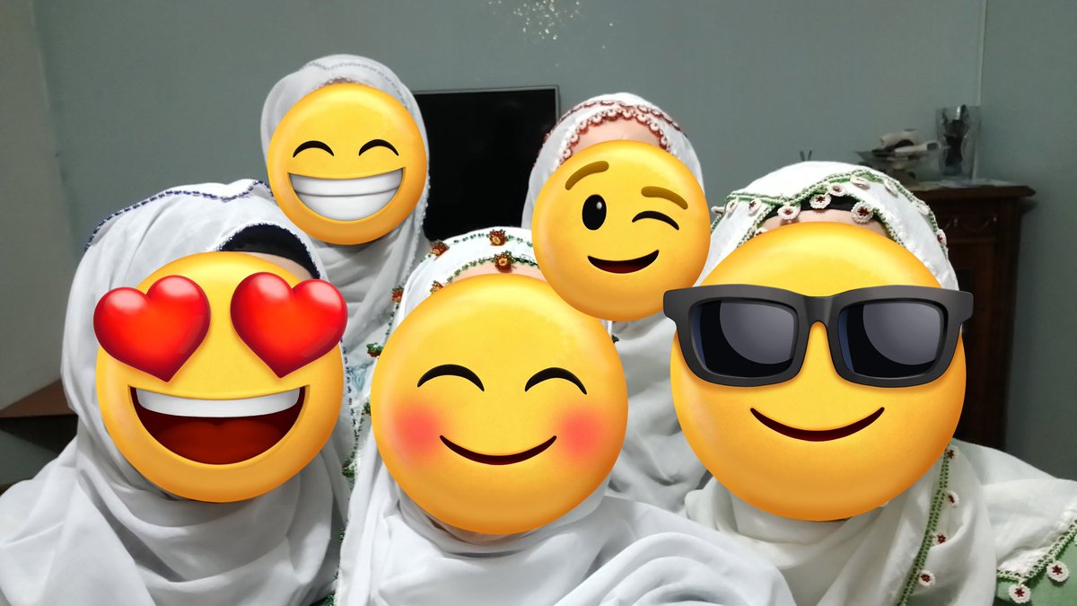 Bacılar ve beyaz tülbenleri