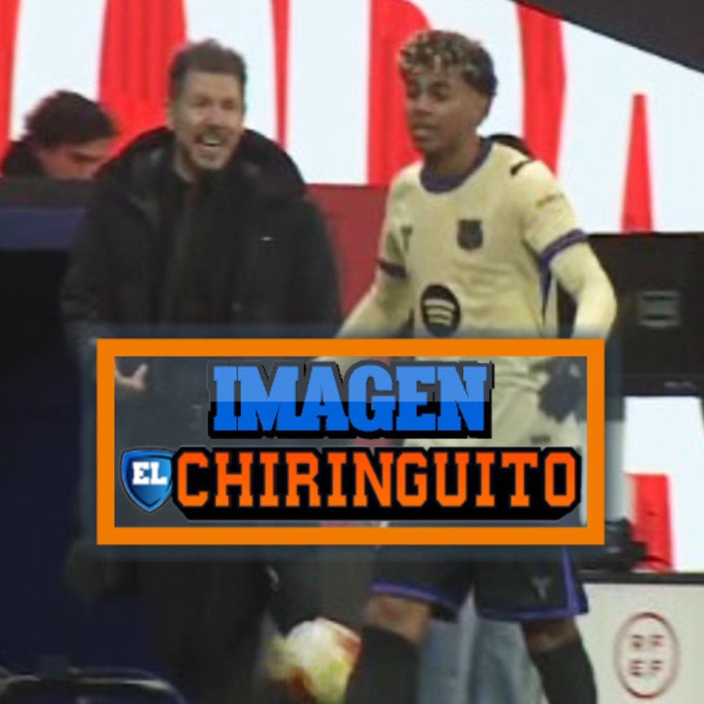 ReshadFCB's tweet image. 📸 Simeone showing ‘3’ to Lamine: