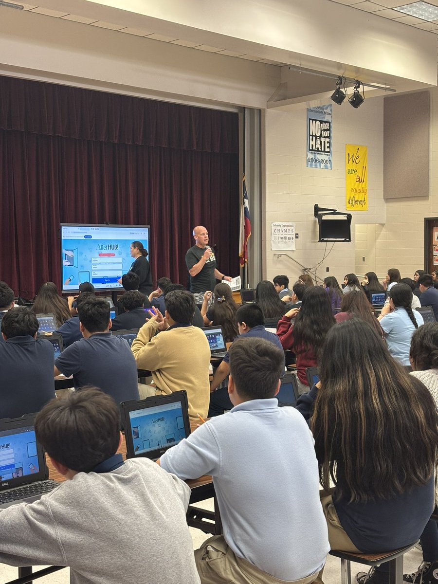 Owens Intermediate tweet media