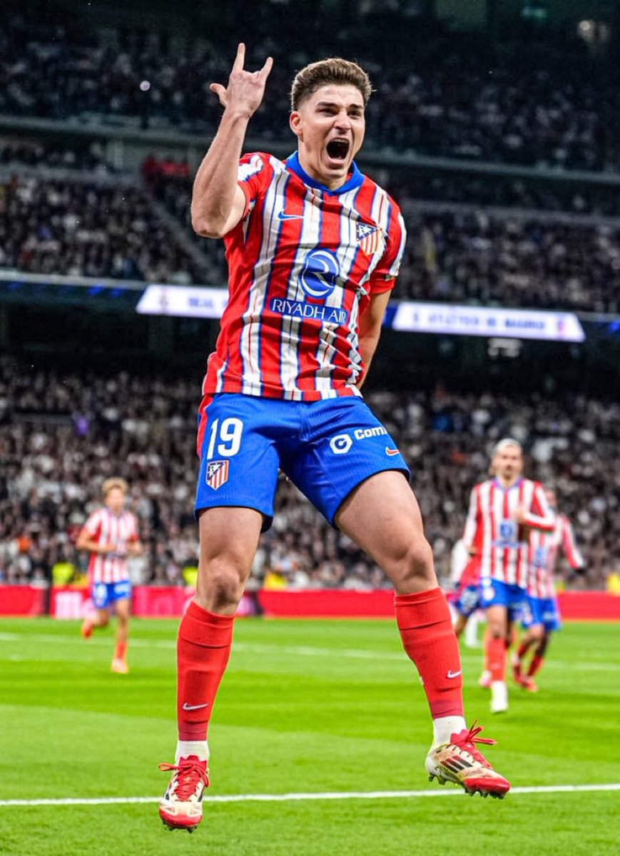 El partido de Julián contra Barcelona es espectacular.