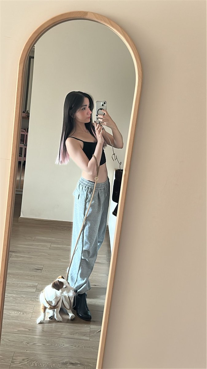 MaryBlog tweet media