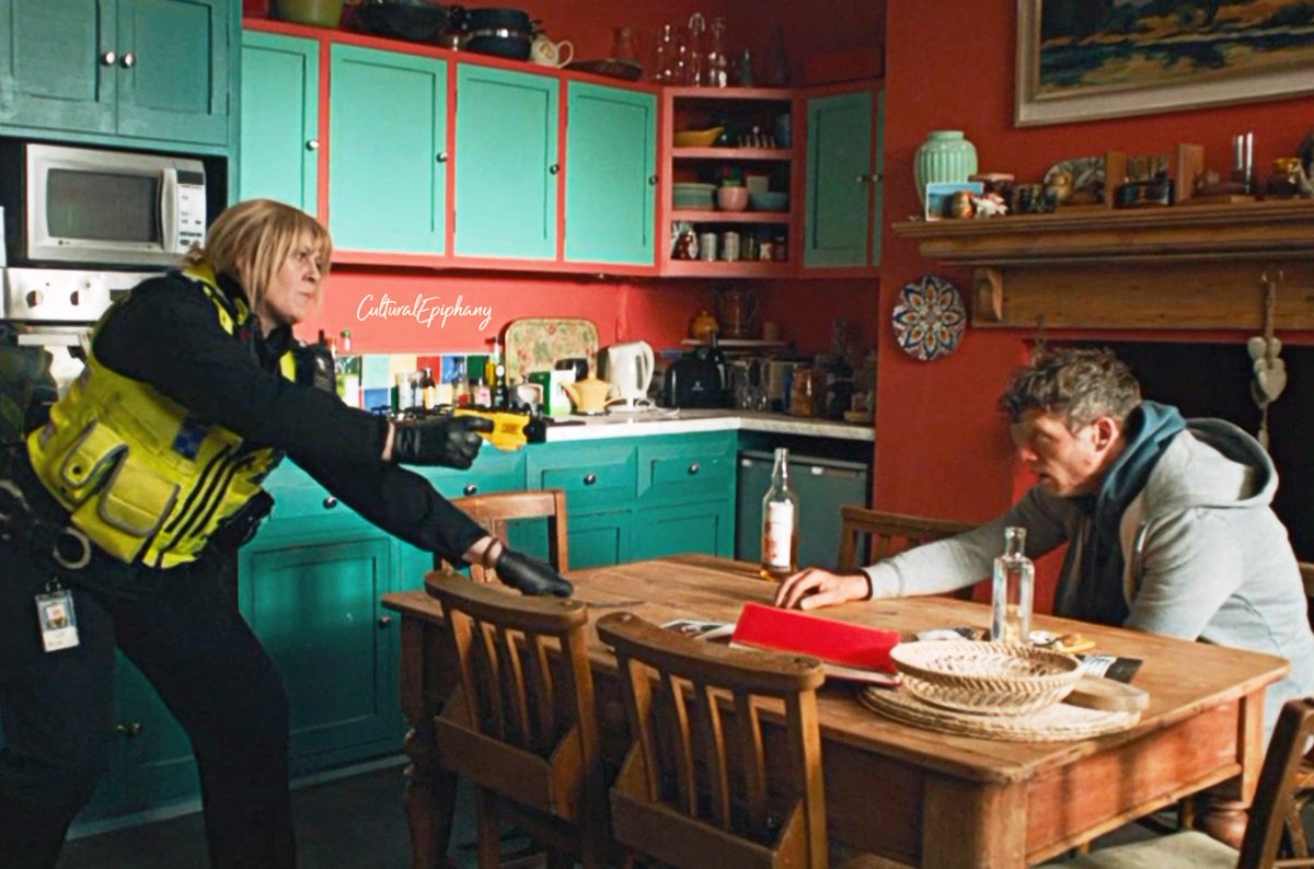 “I think with 'Happy Valley,' between them,  Sally and Sarah drew a line in the sand and said this is how good British television can be.” - Nicola Walker (NTA, 2023)
#SarahLancashire #HappyValley
📸: BBC / Cap &amp; Edit: CE
#NicolaWalker #SallyWainwright
