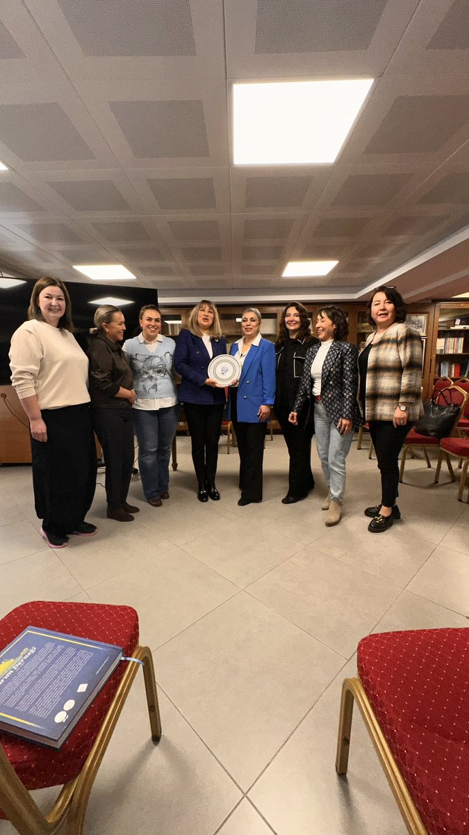 Bugün, Kırım Türkleri Kültür ve Yardımlaşma Derneği Genel Merkezi, Şefika Gaspıralı Uluslararası Kadın Birliği yöneticileri ile Ankara Kent Konseyi STK Proje Destek Çalışma Grubu heyeti arasında bir görüşme yapıldı.

Toplantıya, Ankara Kent Konseyi STK Proje Destek Çalışma Grubu