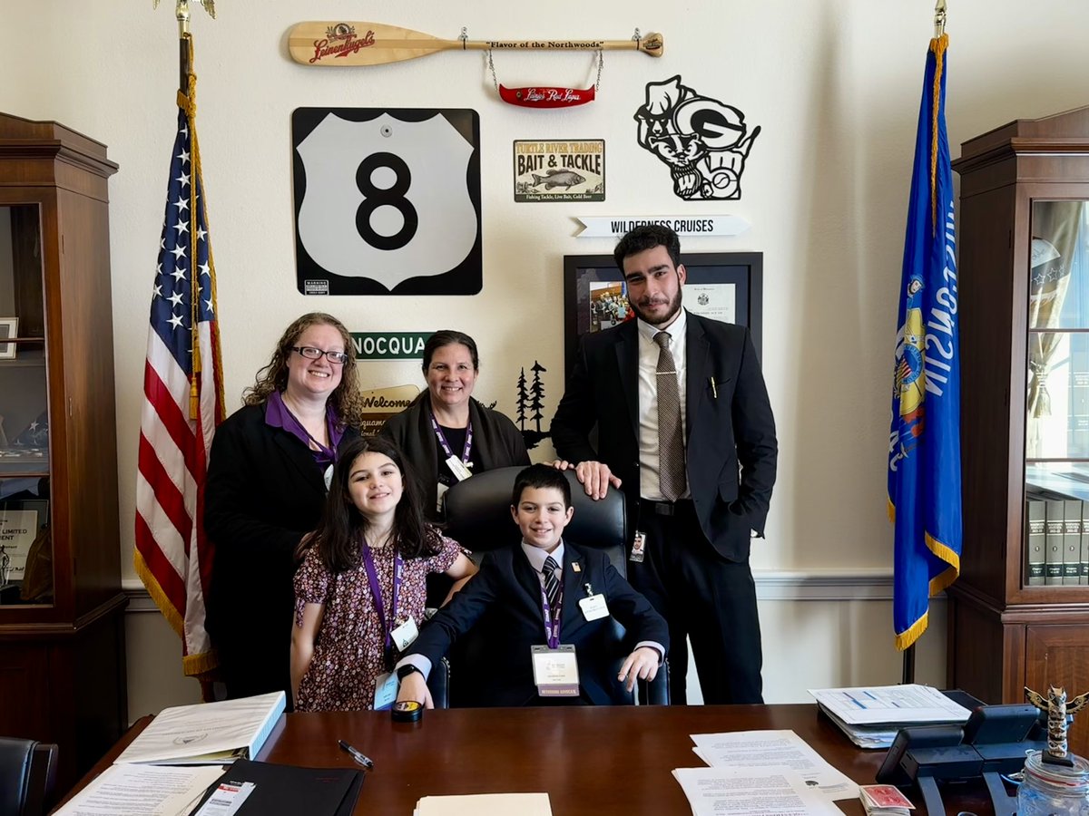 JessicaCohnPA_C's tweet photo. Thank you Evan Padilla- Legislative Aide to @RepTiffany - for taking the time to meet with the NY/WI #HOH2026 team to discuss important legislation that would greatly improve the lives of those with headache disorders.
#AHDA https://t.co/fKWA7glHkG