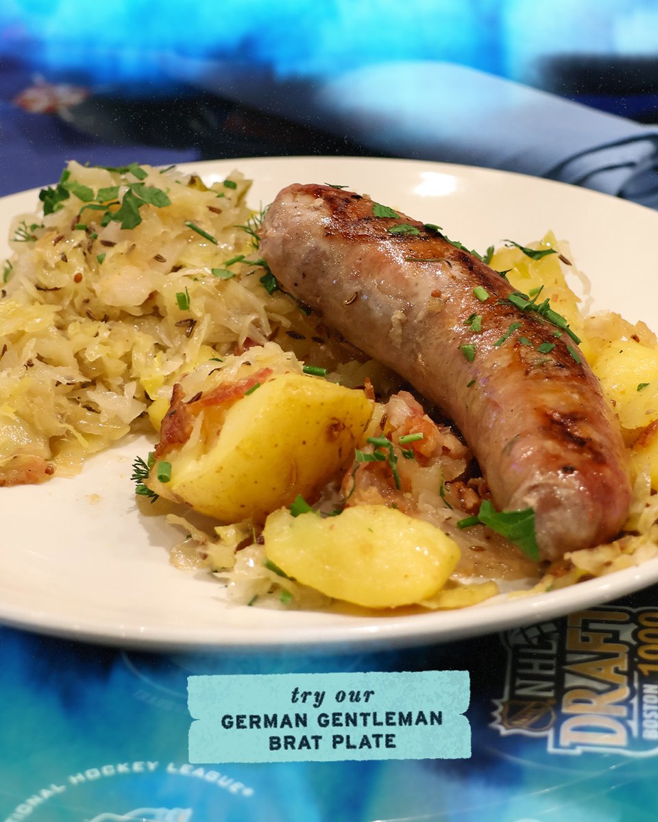 Watch Grubi and Team 🇩🇪 take on Team 🇺🇸 this Sunday at 32 Bar &amp; Grill!

Details → bit.ly/32BarGrill