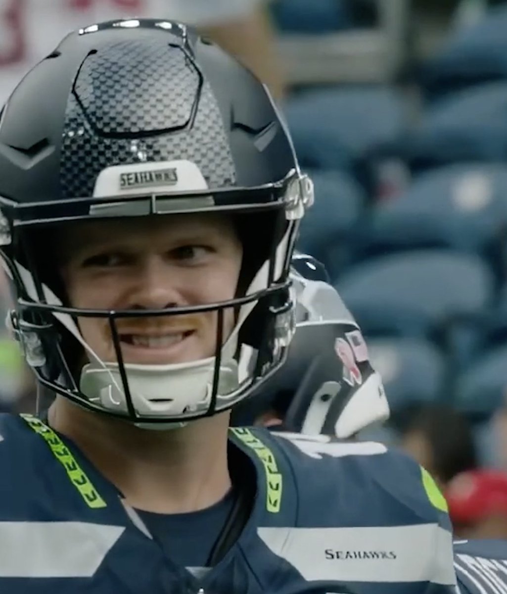 FansView tweet media