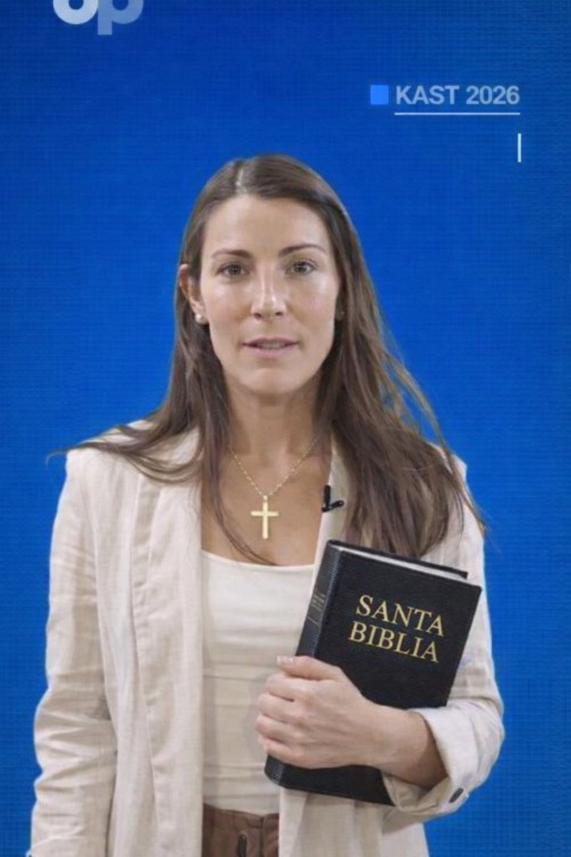 La futura ministra de educación de Kast, María Paz Arzola González estaría en gestiones como primera medida de la cartera licitar la impresión y distribución de 3 millones de biblias a todos los estudiantes del país, sin importar la fe que profecen ellos o sus familias.