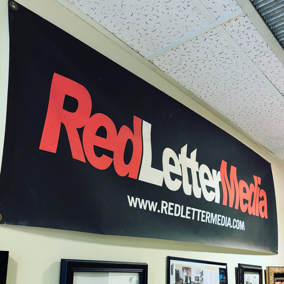 Josh Robert Thompson tweet media