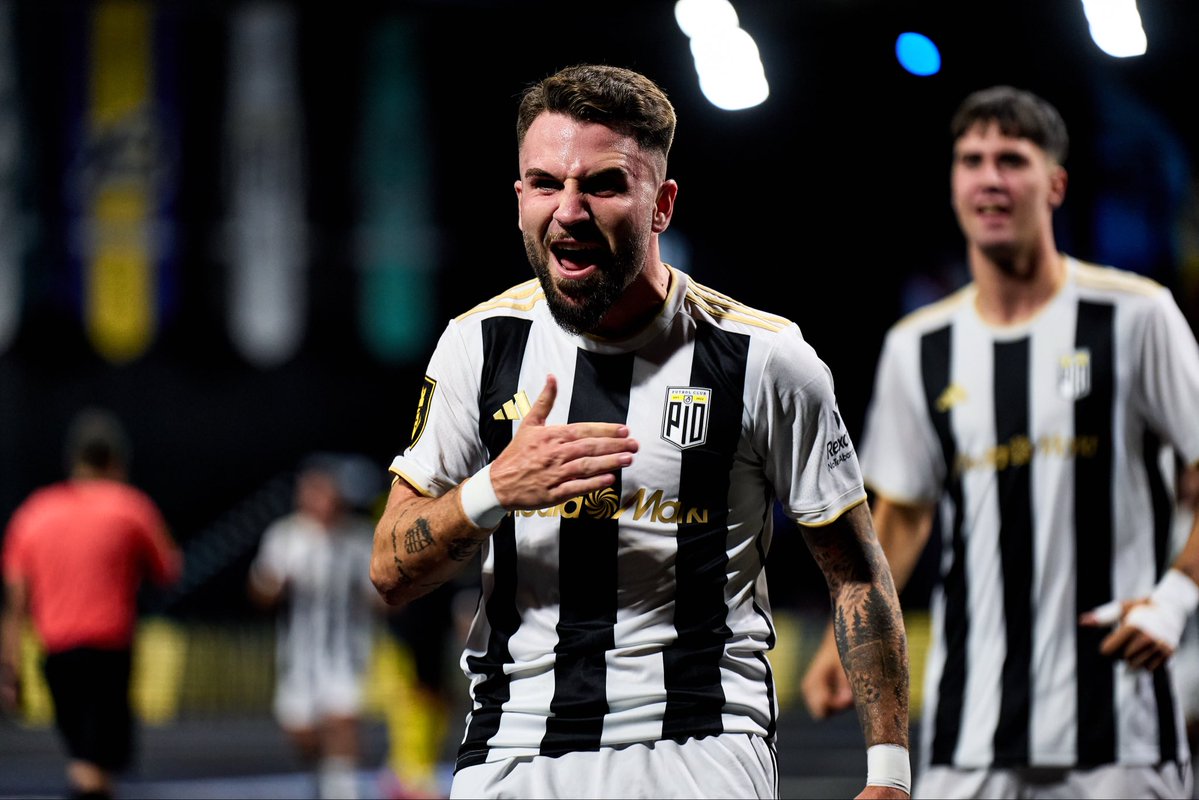 Que empiece el circo. Os quiero mucho pollitos, voy a dejarlo todo para que <a href="/PIO_FC/">PIO FC</a> esté donde merece! 🐥🫶🏼