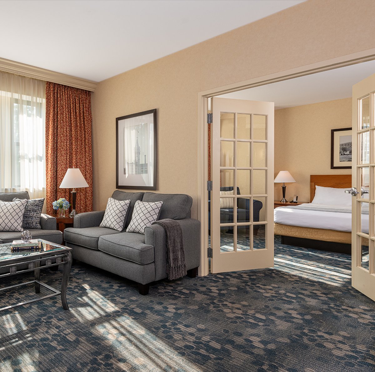 Looking for a February staycation? We have you covered. Contact us for special room rates, our hotel guest indoor pool and details on dining in Shades Lounge. 
#Wellsworth #Hotel #Southbridge #Staycation #Shades #Lounge