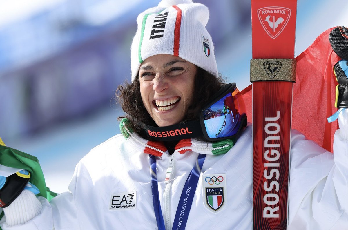 _MissCoraline_'s tweet photo. Francesca che voleva ritirarsi e ora è bicampionessa olimpica.
Federica che non doveva esserci e ha compiuto un’impresa straordinaria dopo un’infortunio terribile. 
Arianna la più medagliata dello sport italiano ai giochi. 
Tre donne incredibili 🩷

#MilanoCortina2026 https://t.co/m4yd0WKfMV