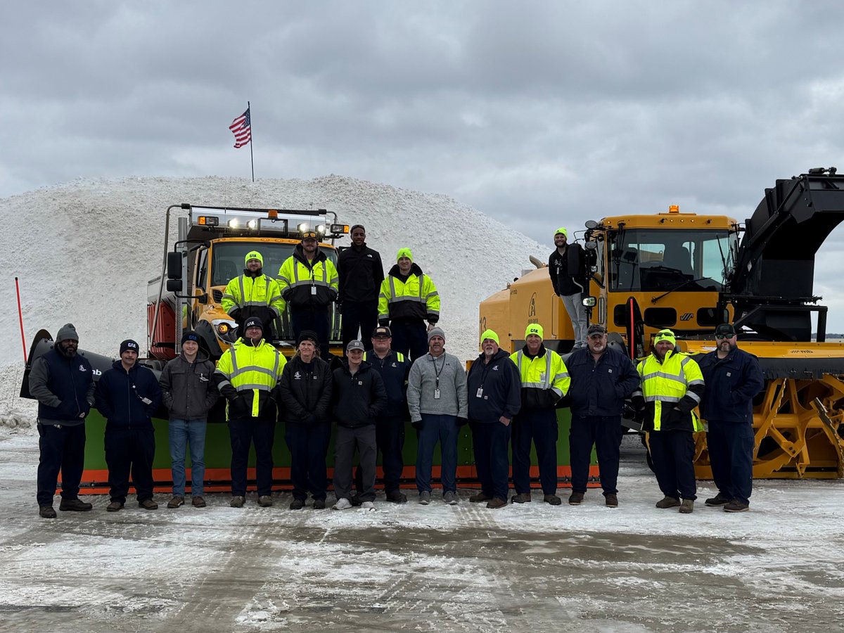 OK, social media… do your thing. 😀

Show some LOVE to the team who keeps our runways open and our community traveling, no matter how wild the weather gets. ❄️