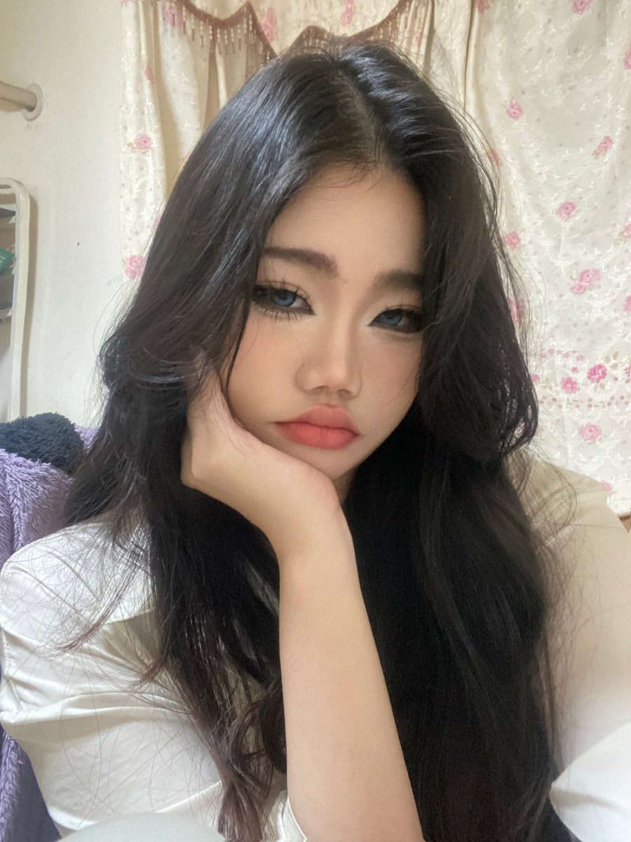 Kkuizi's tweet photo. 喵 #le #wlw #女同性恋 https://t.co/aLl5B8AopB