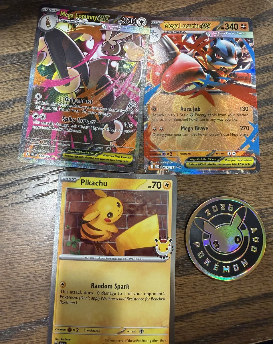 MsDBZbabe's tweet image. Bumped into a Target  card vendor &amp;amp; got a 3 pack box &amp;amp; got some good pulls #Pokemon #PhantasmalFlames #MegaEvolution #PokemonDay #Pokemon30