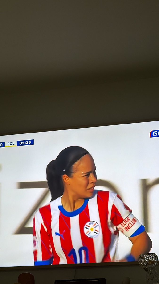 SiParrita's tweet photo. @Homecenter_co #YoPongoLaCasa 2 col 1 Uru https://t.co/8DW4s9We7s