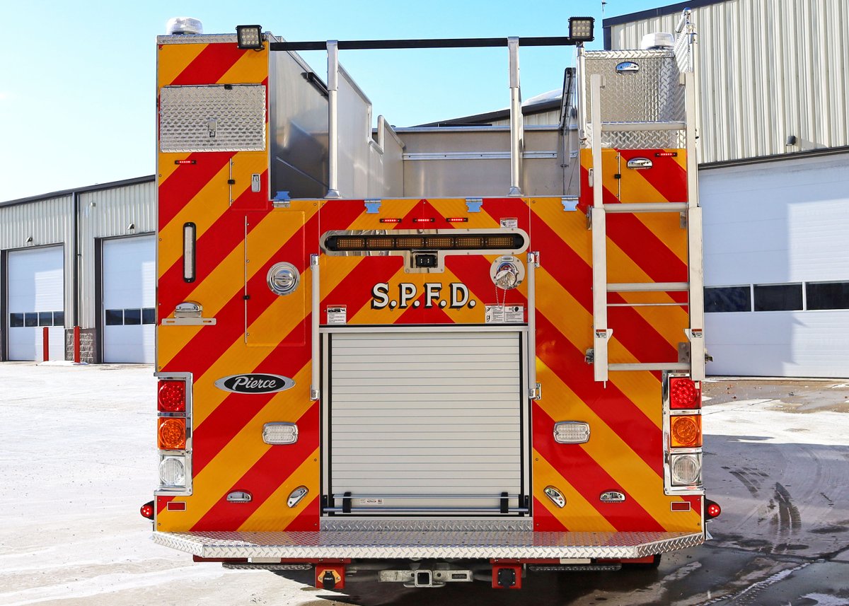 PierceMfg's tweet photo. Stevens Point Fire Department’s #Enforcer #Pumper is on point. 🙌💯The Stevens Point Fire Department responds to over 5,700 calls a year including fires, EMS, controlled burns and HAZMAT in #StevensPointWI. https://t.co/aTsmdY5CD6